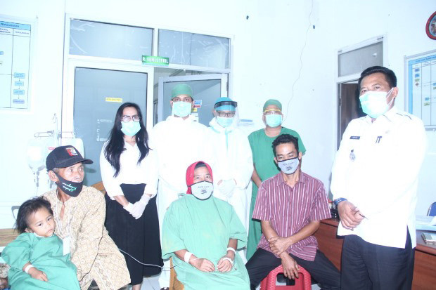 Gunakan UHC 3 Warga...