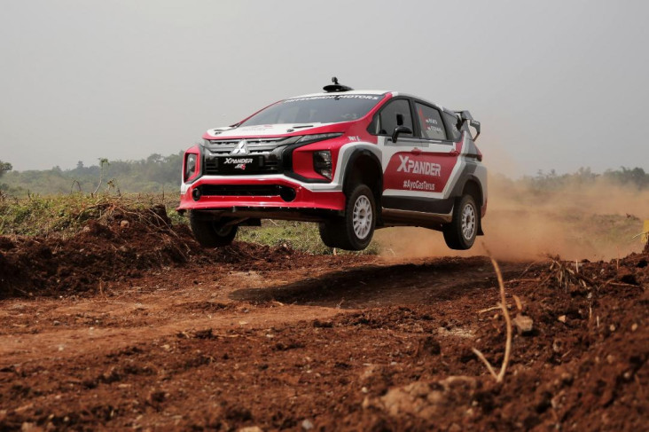 Mitsubishi Mulai Siksa...