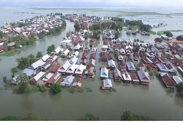 Banjir Wajo Setinggi...