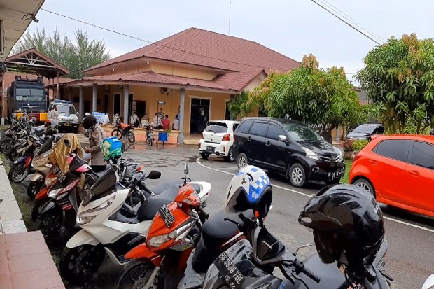KPK Periksa Bupati Labuhanbatu...