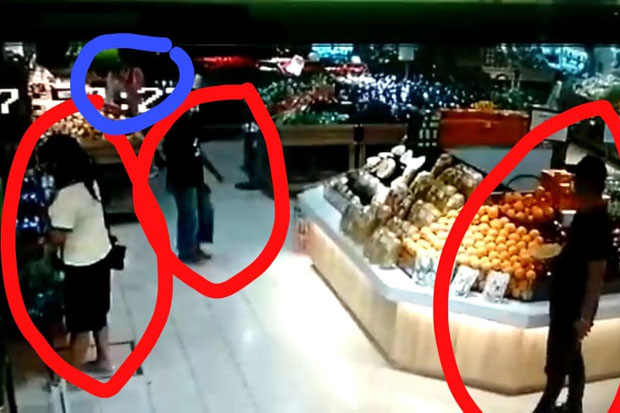 Viral di Medsos, Komplotan...