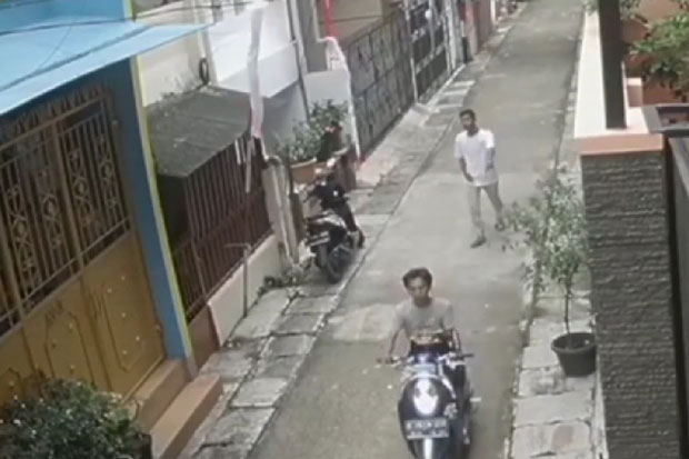 Viral, 2 Maling Bawa...