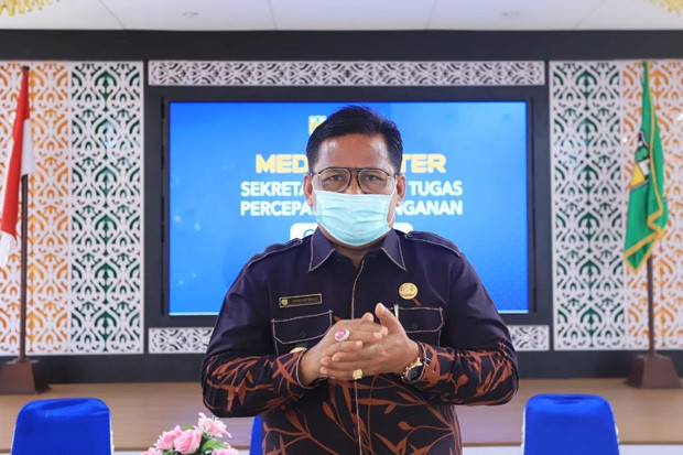COVID-19 Menular Cepat...