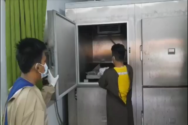 Hasil Otopsi, Jenazah...