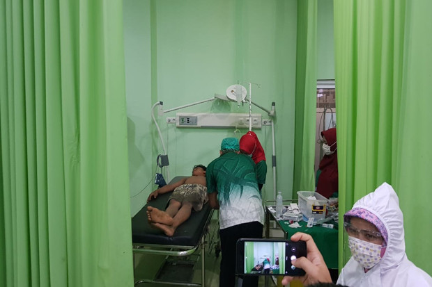 Dikira Belut, Seorang...