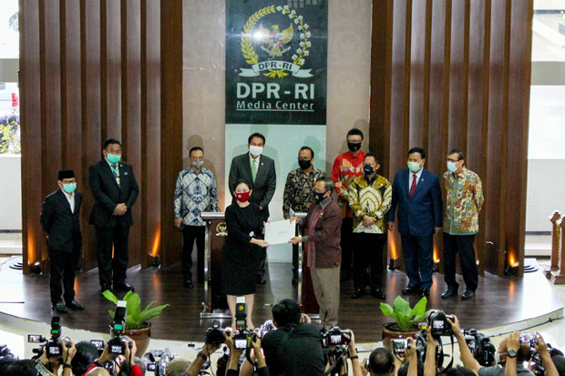 DPR dan Pemerintah Perlu...