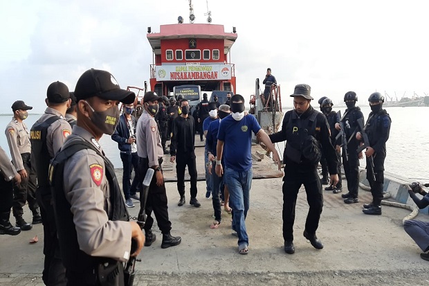 228 Bandar Narkoba Diboyong...