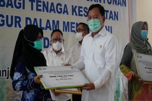 Menkes Tepis Rumor Rumah...