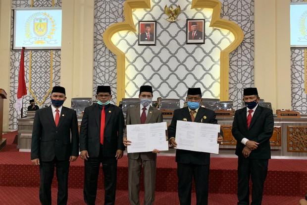 Semua Fraksi Dewan Menerima...