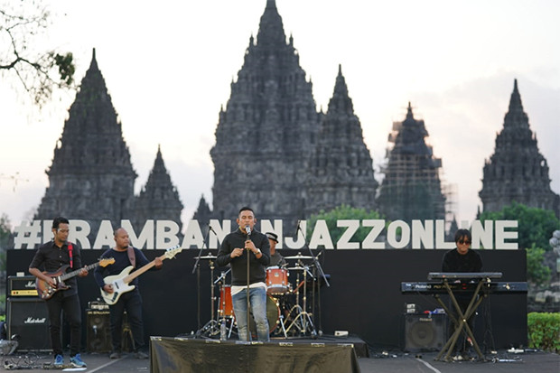 Rio Febrian, Langit...
