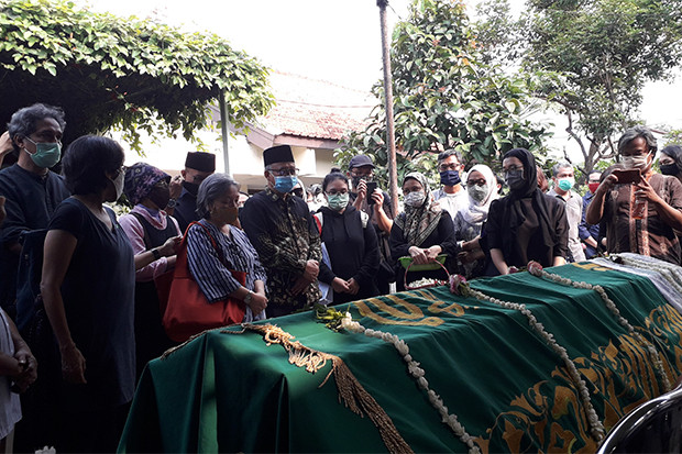 Bedes, Panggilan Akrab...