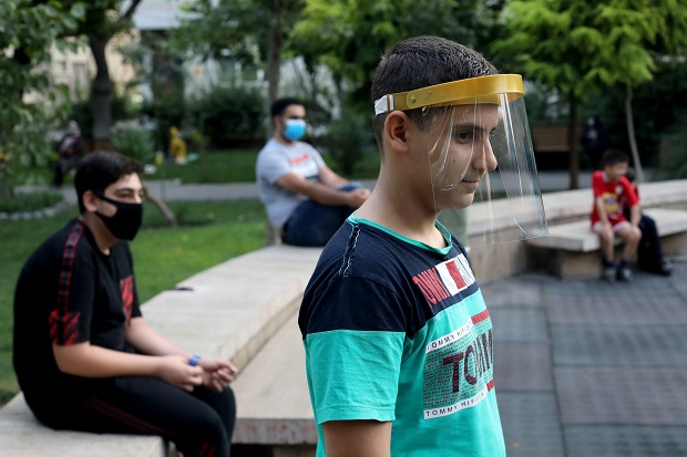 Pejabat Kesehatan Iran...