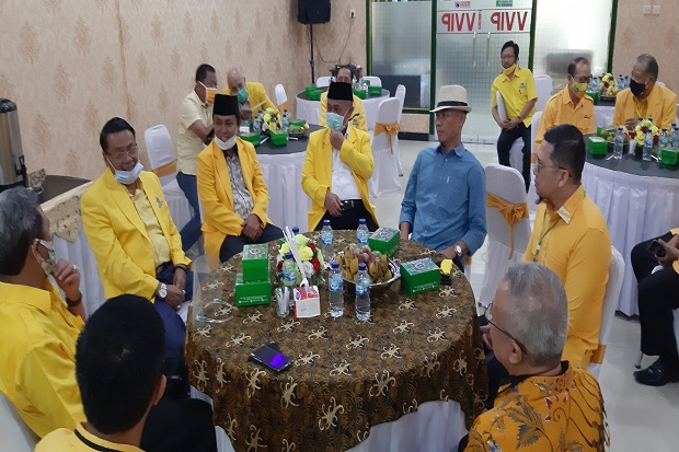 Parpol Mulai Pamerkan...