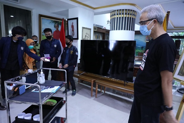 Ganjar Apresiasi Robot...