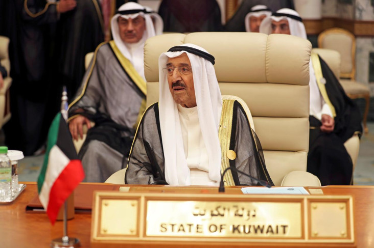 Penguasa Kuwait Pergi...
