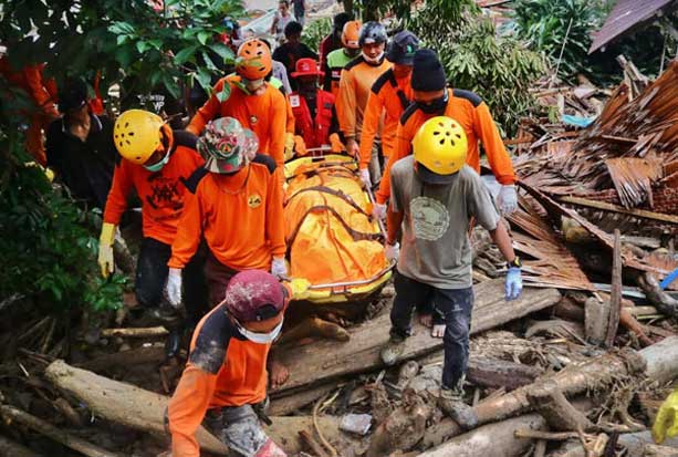 Banjir Bandang di Lutra...