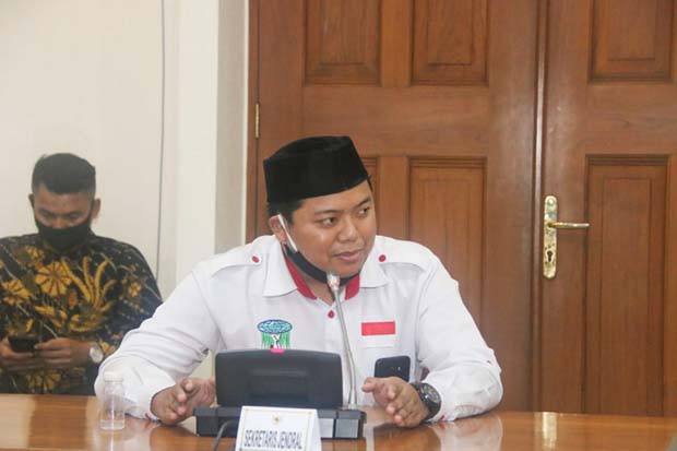 Di Tengah Pandemi Corona,...