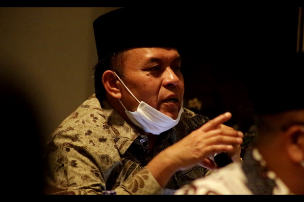 Solidaritas Penting,...