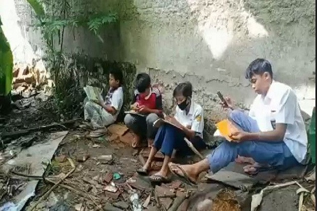 Menyedihkan, Begini...