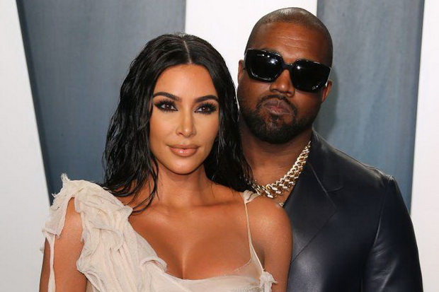 Kim Kardashian Takkan...