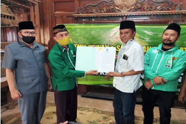 PKB Tak Ingin Lawan...