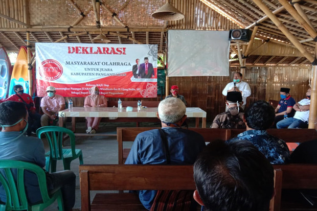 Bupati Jeje Wiradinata...
