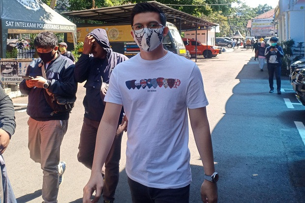 Aktor Irwansyah Diperiksa...