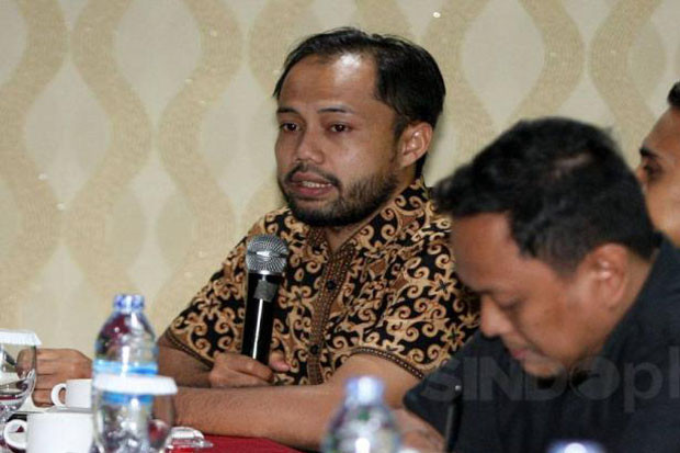 ICW Tantang Firli Usut...