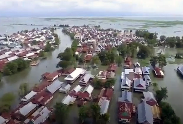 Ribuan Warga Korban...