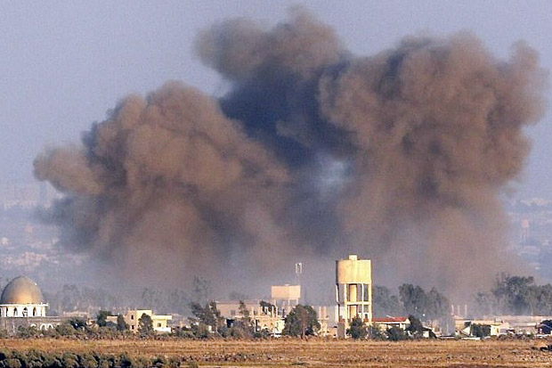 Israel Gempur Posisi...