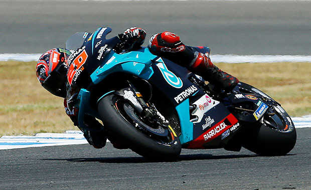 Duel Rossi-Vinales Warnai...