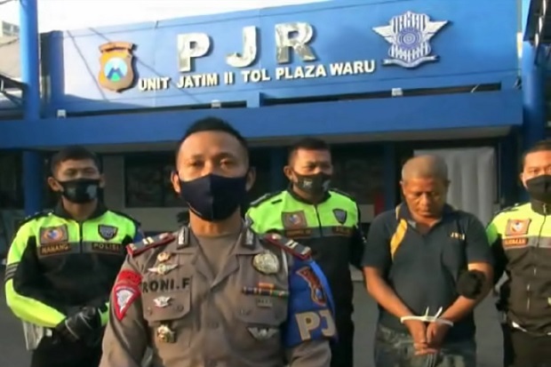 Asyik Nyabu di Jalan...