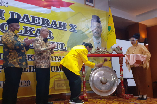 Golkar: Pilih Cabup...