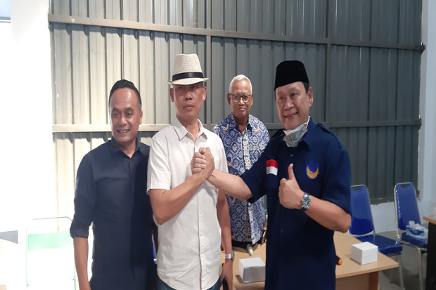 Ipar Jokowi Mundur dari...