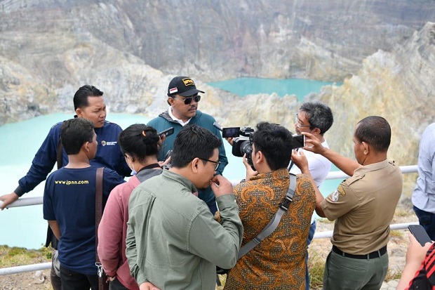 MPR Dorong Danau Kelimutu...