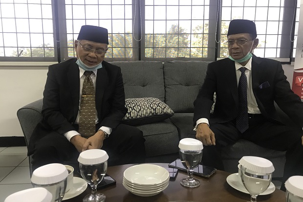 Fakultas Hukum Universitas...