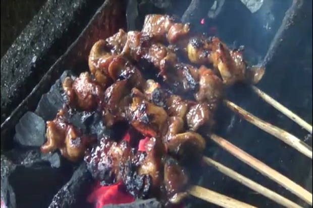 Sate Kambing Muda di...