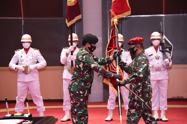 Panglima TNI Lantik...