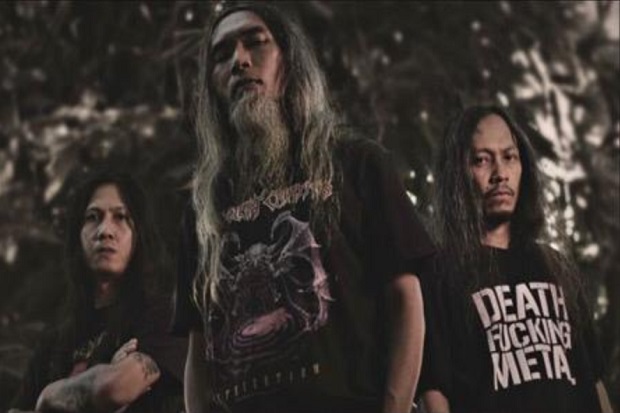 Death Vomit Beri Kesegaran...