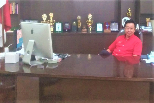 Kampus UTA45 Gelar Wisuda...