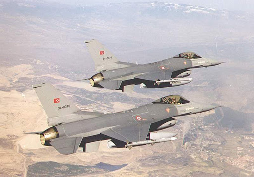 Jet Tempur F-16 Turki...