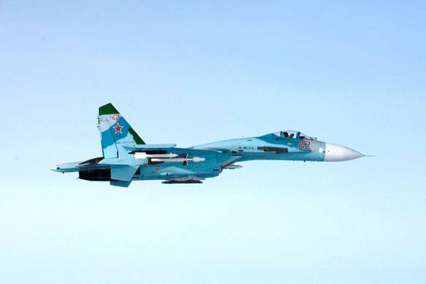 Jet Tempur Su-27 Rusia...