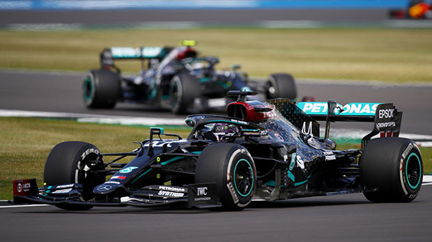 Mobil Bottas Terbakar,...