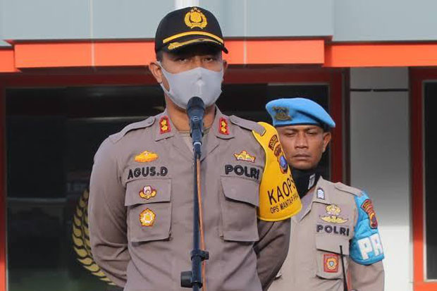 Diduga Cabut Kuku Kaki...