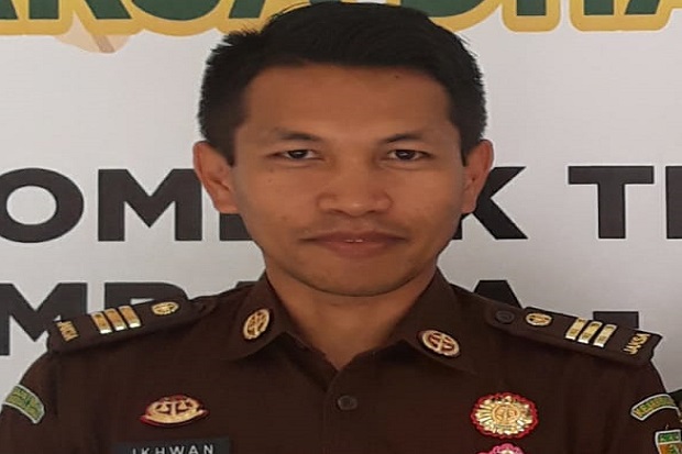 Kasus Korupsi Baju di...