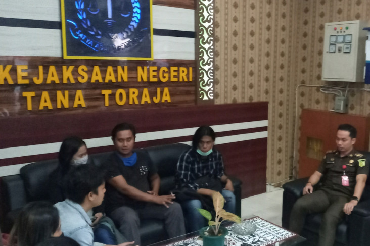Bupati Tana Toraja Belum...