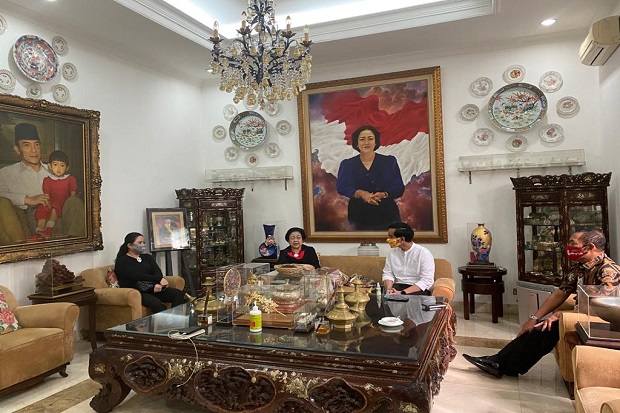 Temui Megawati dan Puan,...