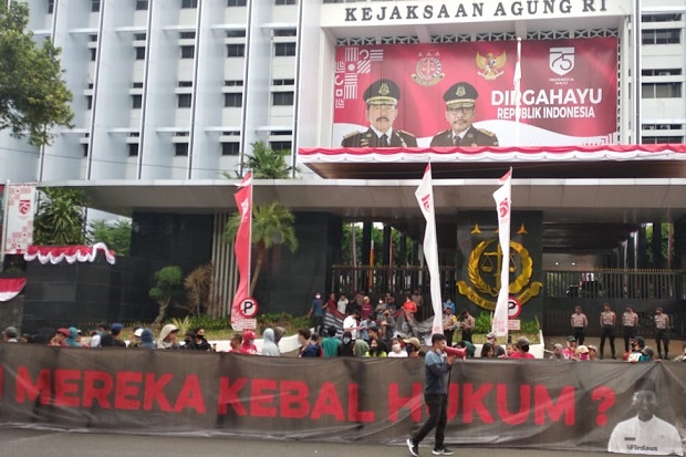 Kejagung dan KPK Diminta...