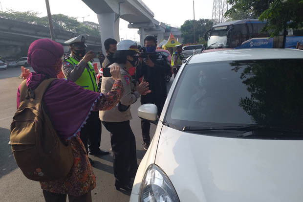 Jumlah Pelanggar Aturan...