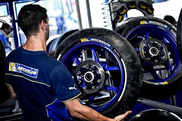 Ban Belakang Michelin...